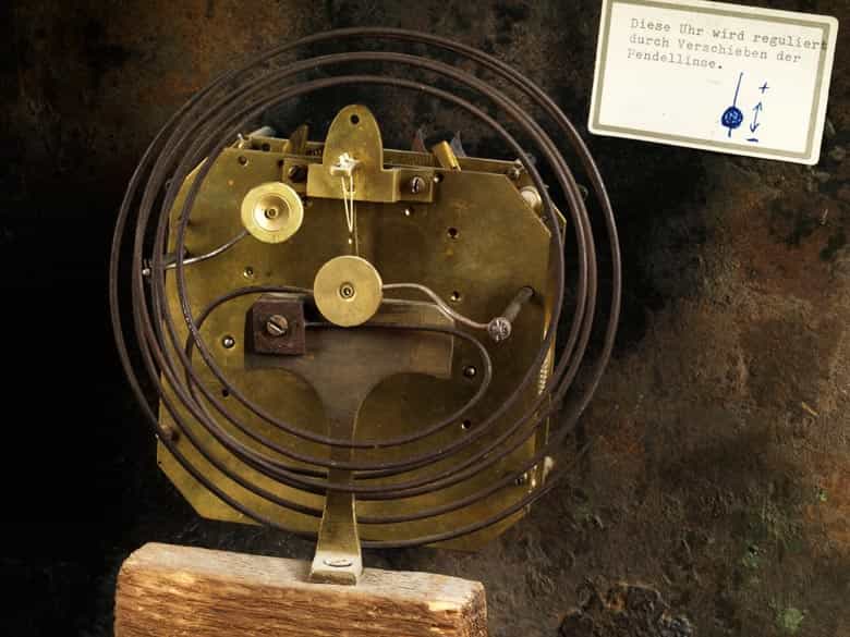 Detailabbildung: Bilderuhr mit Darstellung von Kufstein am Inn (?)