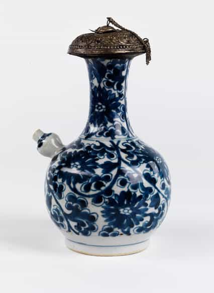 Detailabbildung: Wasserpfeifengefäß in Porzellan