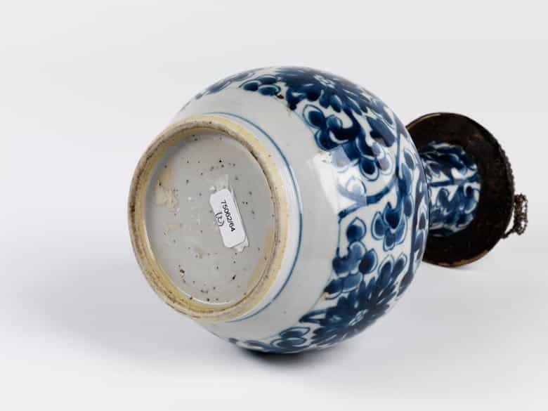 Detailabbildung: Wasserpfeifengefäß in Porzellan