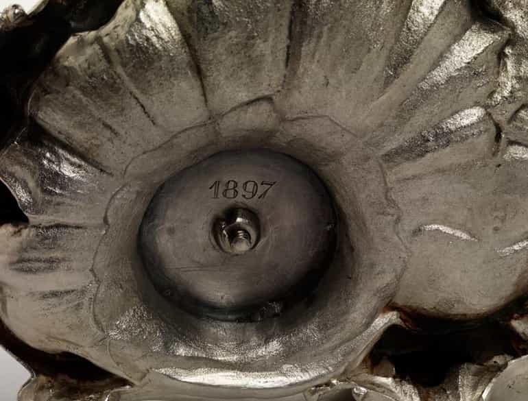 Detailabbildung: Silbernes Prunkschreibzeug im Rokoko-Stil