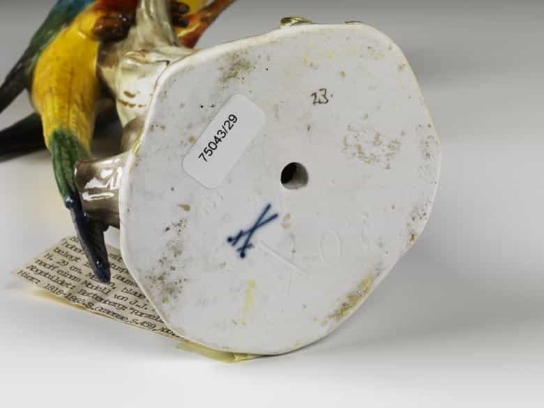 Detailabbildung: Meissener Porzellanfigur eines Sittich