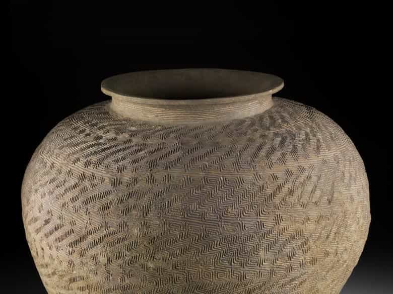 Detailabbildung: Große chinesische Terrakotta-Vase