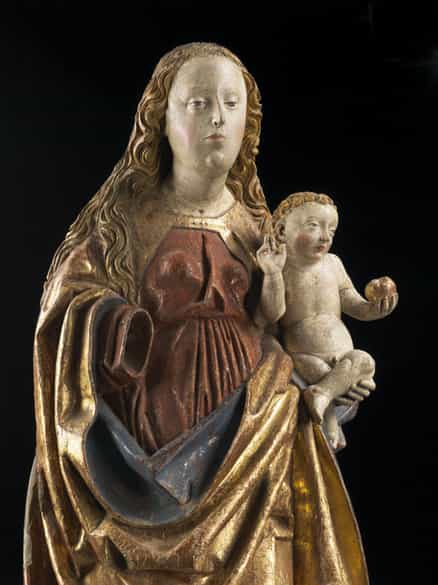 Detailabbildung: Bedeutende Schnitzfigur einer gotischen Madonna mit Kind