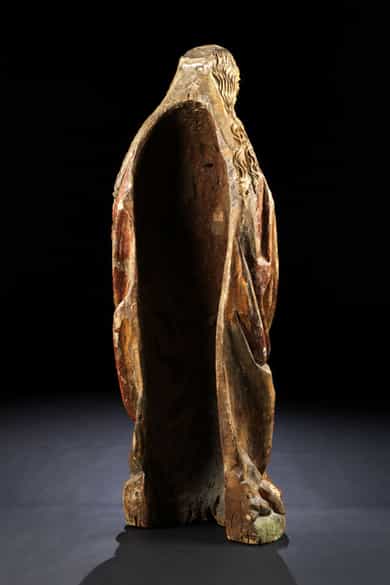 Detailabbildung: Bedeutende Schnitzfigur einer gotischen Madonna mit Kind