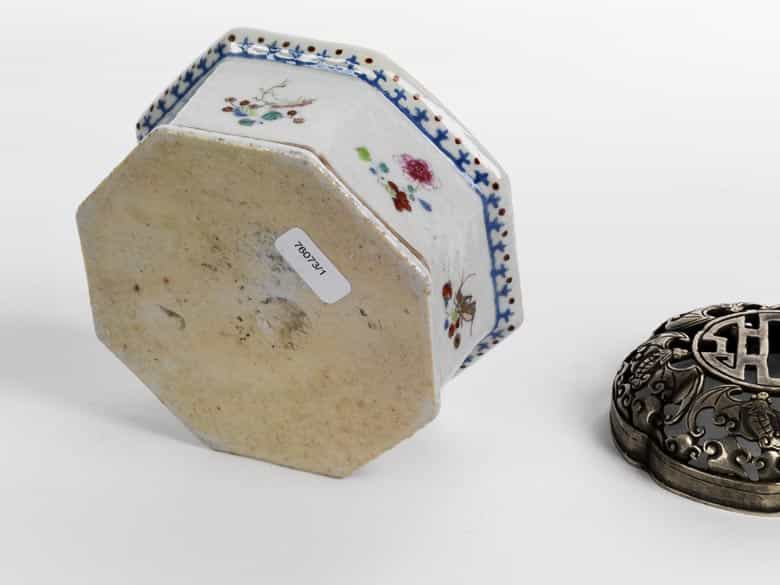 Detailabbildung: Parfum-Räuchergefäß