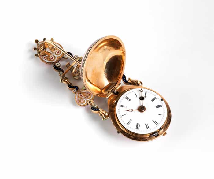 Detailabbildung: Damen-Anhängeruhr in Form einer Muschel