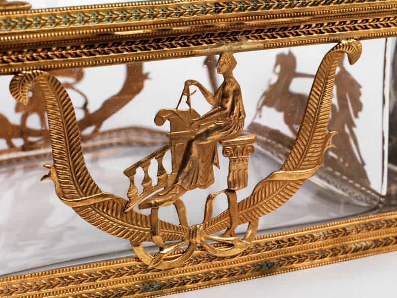 Detailabbildung: Zwei Dosen