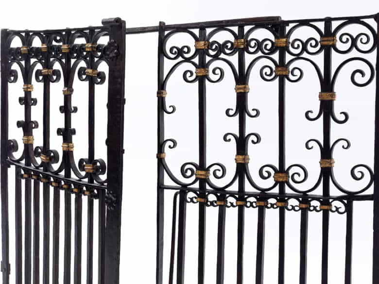 Detailabbildung: Eisengitter-Tor