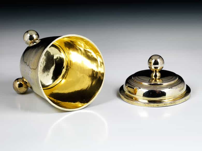 Detailabbildung: Kugelfußbecher