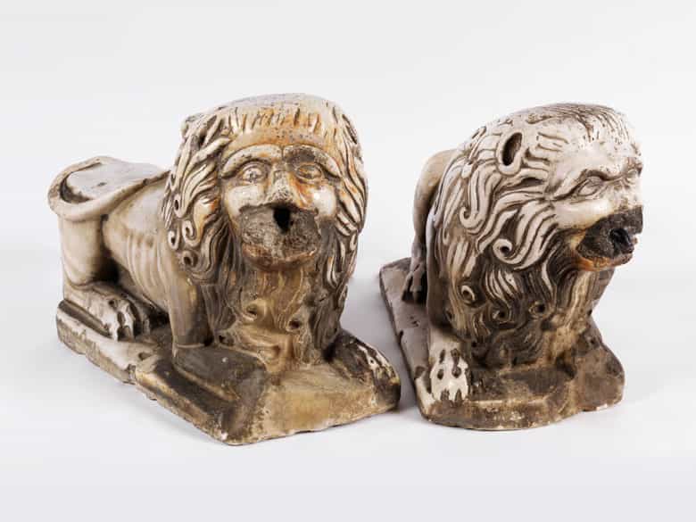 Detailabbildung: Paar seltene italienische romanische Marmor-Portallöwen