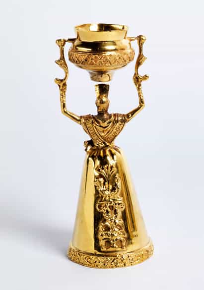 Detailabbildung: Silberner Brautbecher