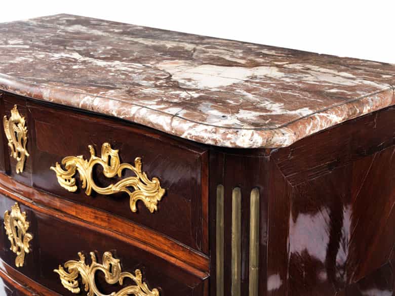 Detailabbildung: Französische Régence-Kommode