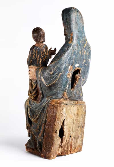 Detailabbildung: Schnitzfigur einer Heiligen Anna mit der Heiligen Maria