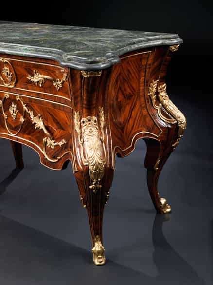 Detailabbildung: Herrschaftliche Prunkkommode