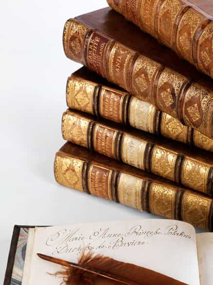 Detailabbildung: Eine Bibliothek aus süddeutschem Adelsbesitz