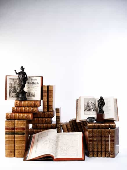 Detailabbildung: Eine Bibliothek aus süddeutschem Adelsbesitz