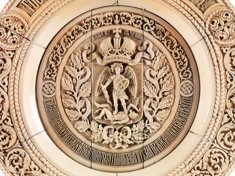 Detailabbildung: Große russische Elfenbeinschale