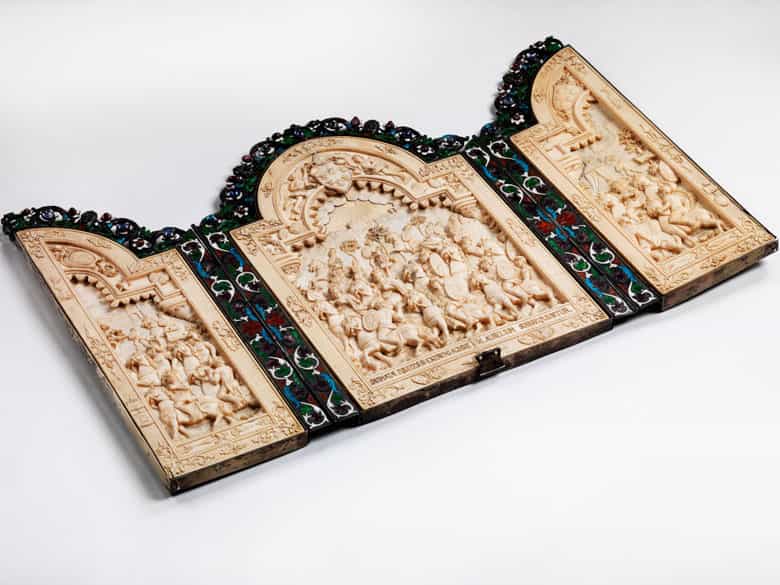 Detailabbildung: Bedeutendes Triptychon in Elfenbein, Silber, Email und Steinbesatz, dem Thema des römischen Kaisers Marc Aurel, 121 - 180 n. Chr., gewidmet