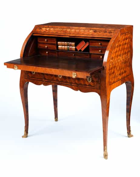 Detailabbildung: Feines Louis XV-Zylinderbureau