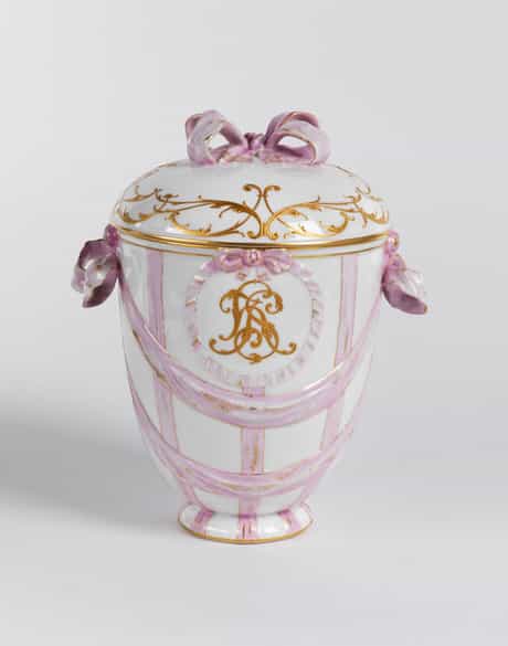 Detailabbildung: KPM-Porzellan-Deckelgefäß