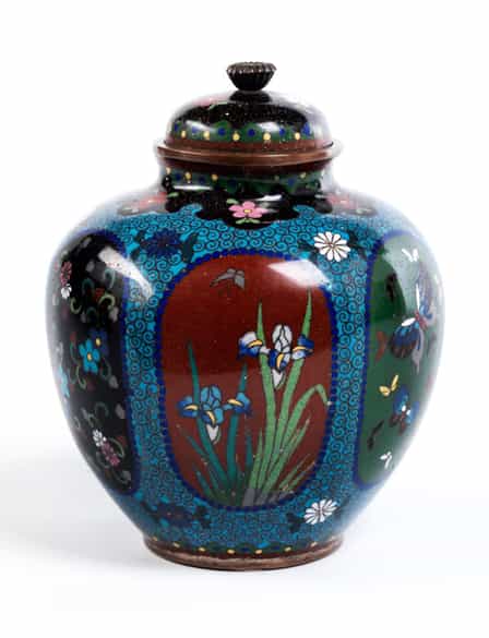 Detailabbildung: Kleine japanische Cloisonné-Deckelvase