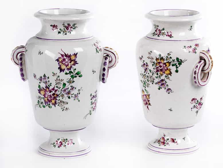 Detailabbildung: Paar Fayencevasen