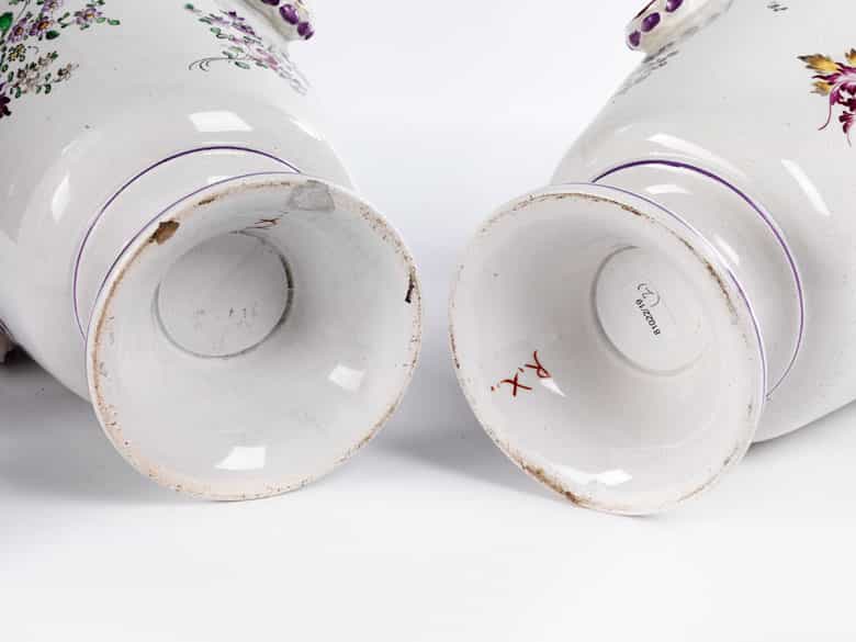 Detailabbildung: Paar Fayencevasen