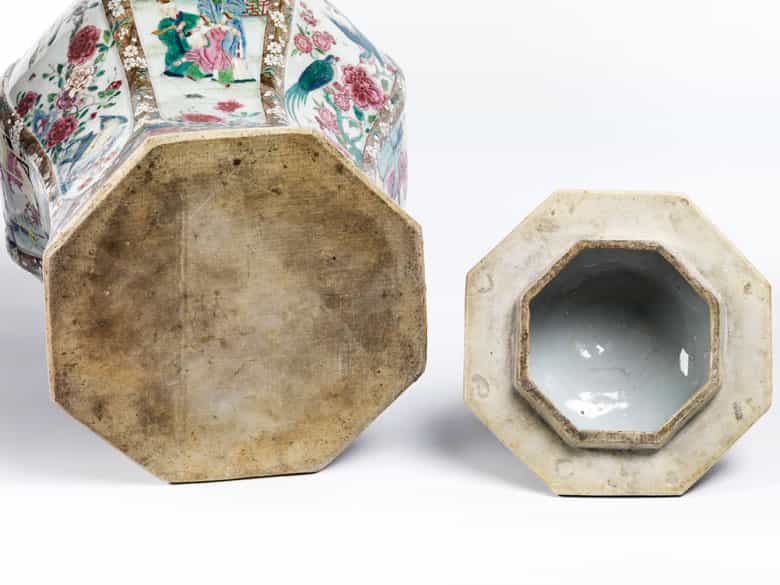 Detailabbildung: Große chinesische Porzellan-Deckelvase