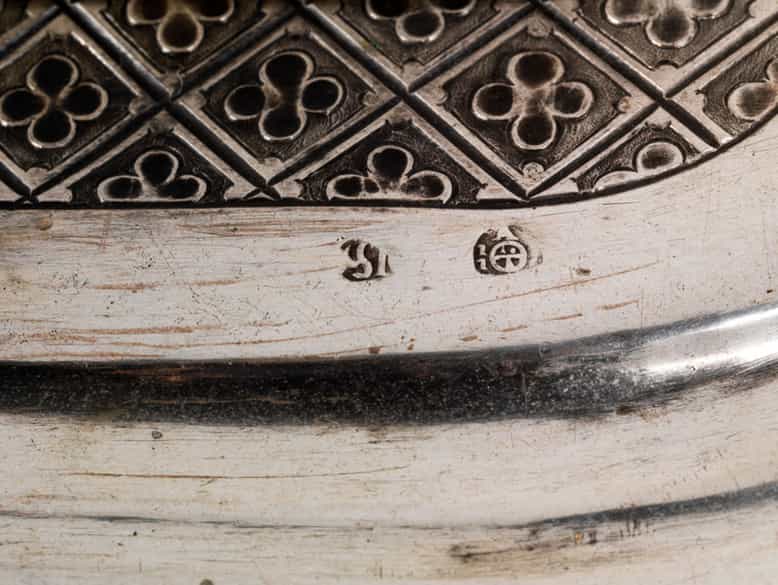 Detailabbildung: Hausaltar in Silber und Elfenbein