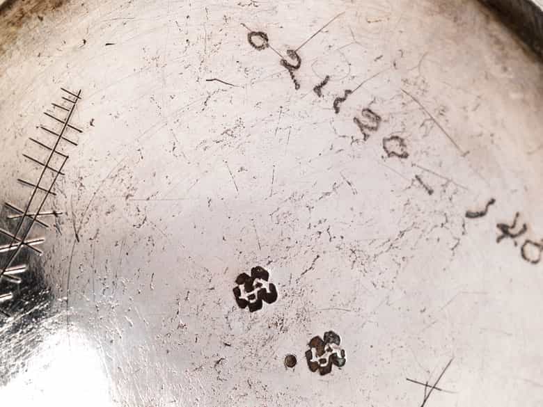 Detailabbildung: Fein gravierter Deckelhumpen