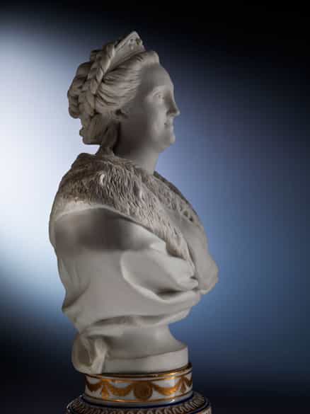 Detailabbildung: Seltene Porzellanbüste der russischen Zarin Katharina II.