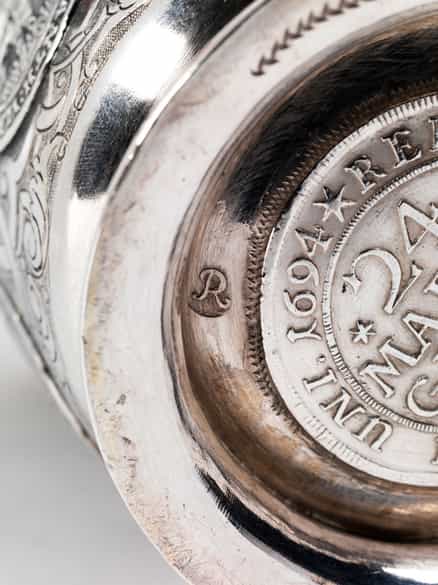 Detailabbildung: Münzbecher