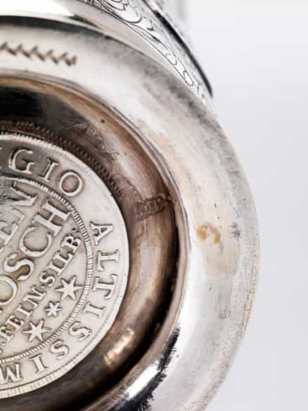 Detailabbildung: Münzbecher