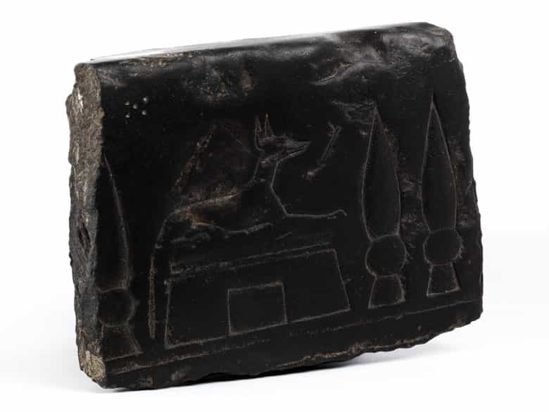 Detailabbildung: Ägyptischer Basaltstein