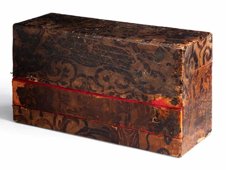 Detailabbildung: Satz von vier Elfenbeinschnitzfiguren „Die Vier Jahreszeiten auf Bergkristallsockeln mit Silbermontierung 