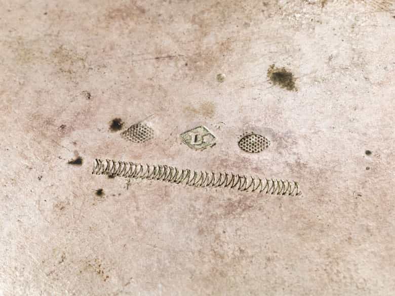 Detailabbildung: Großer, imposanter Elfenbein-Deckelpokal mit Silbermontierung