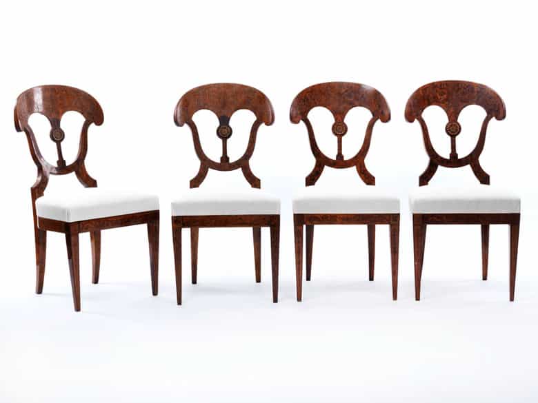Detailabbildung: Biedermeier-Sitzmöbel-Arrangement
