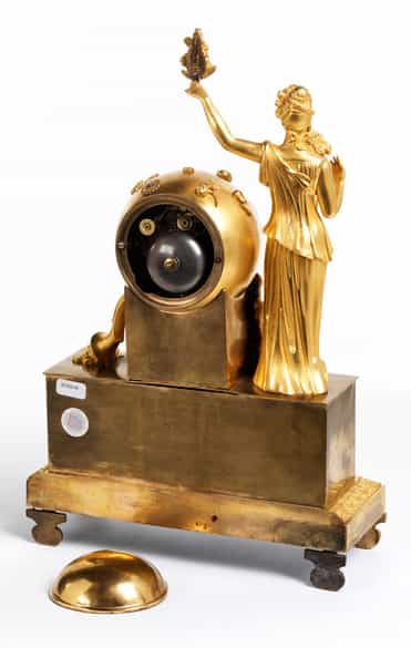 Detailabbildung: Kaminuhr