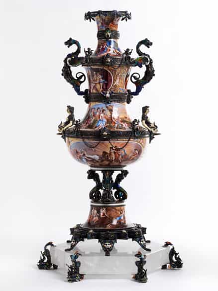 Detailabbildung: Große Wiener Emailvase mit Bergkristallsockel