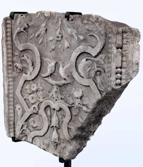 Detailabbildung: Hochrenaissance-Relieffragment in Carrara-Marmor