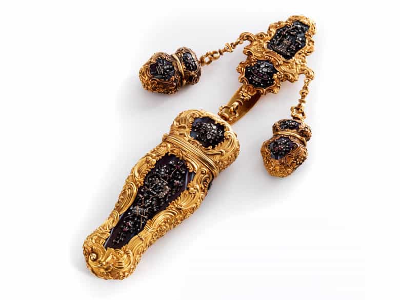 Detailabbildung: Chatelaine