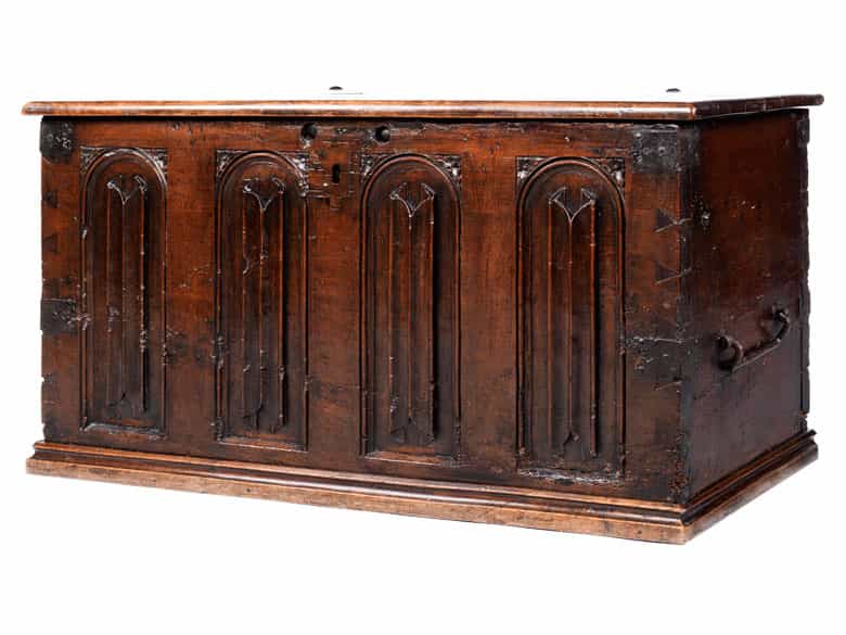 Detailabbildung: Äußerst seltene gotische Truhe