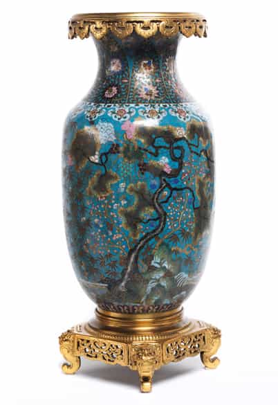 Detailabbildung: Kaminuhr-Garnitur in feuervergoldeter Bronze im Renaissance-Stil