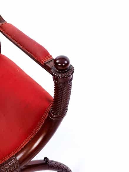 Detailabbildung: Seltenes Paar Scherenstühle