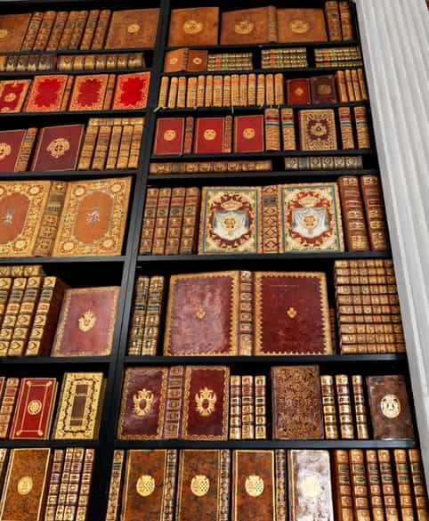 Detailabbildung: Bibliothek Nr. II