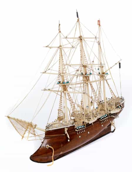 Detailabbildung: Modellschiff eines Dreimasters