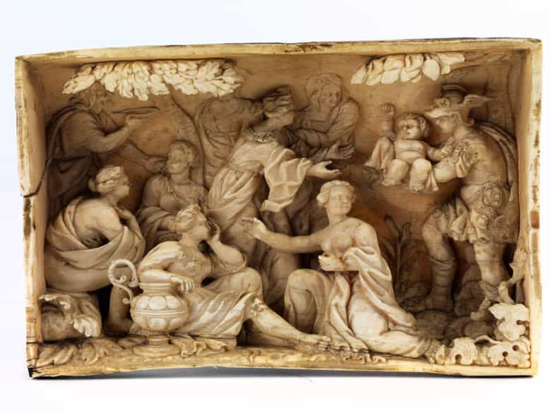 Detailabbildung: Satz von vier ebenso seltenen wie qualitätvollen Elfenbeinreliefs mit antik-mythologischen Szenendarstellungen in der Art von Ignaz Elhafen