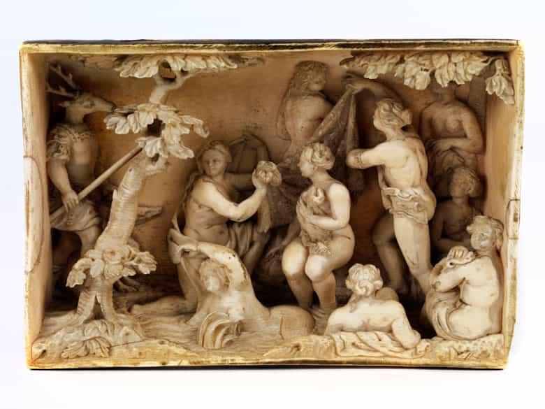 Detailabbildung: Satz von vier ebenso seltenen wie qualitätvollen Elfenbeinreliefs mit antik-mythologischen Szenendarstellungen in der Art von Ignaz Elhafen