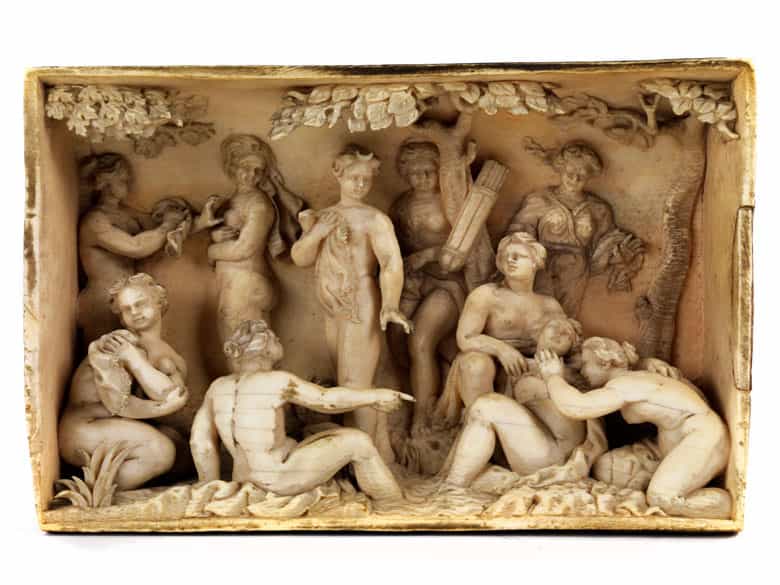 Detailabbildung: Satz von vier ebenso seltenen wie qualitätvollen Elfenbeinreliefs mit antik-mythologischen Szenendarstellungen in der Art von Ignaz Elhafen