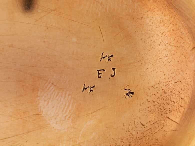 Detailabbildung: Ovale Golddose mit Miniaturportrait einer jungen Dame